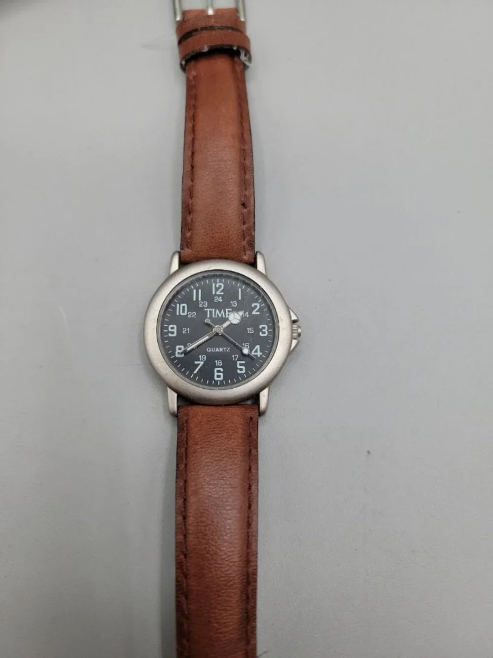 Time Magazine Quartz Watch Silver Tone Dial 33 mm 7
